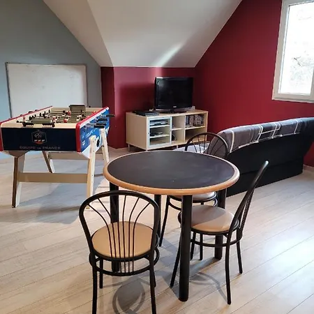 Location 24 Du Mans Auto Bed & Breakfast Parigné-lʼÉvêque