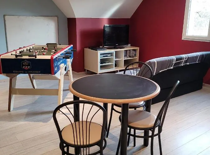 Location 24 Du Mans Auto Bed & Breakfast Parigné-lʼÉvêque